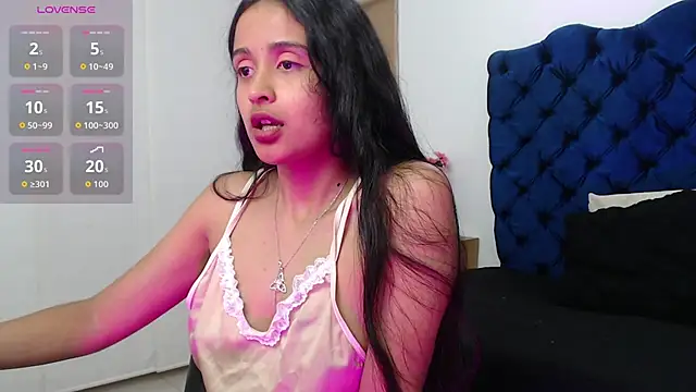 Snapshot of Lili666_ chatting on October 31, 2025, 3:18 am Lili666 online show from October 31, 2025, 3:18 am