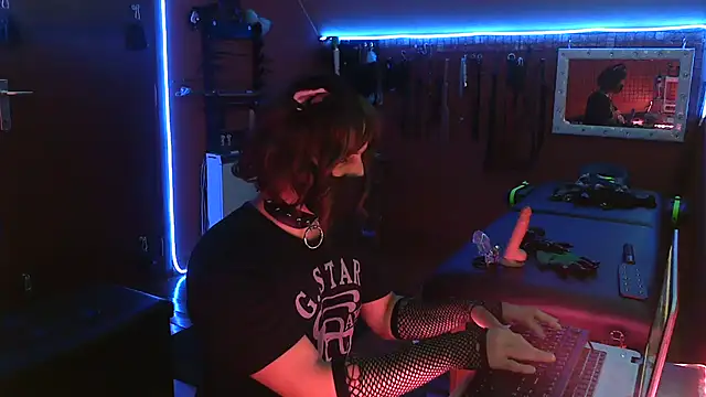 Snapshot of Ginny-the-bdsm-nympho chatting on October 19, 2025, 4:51 pm Ginny-the-bdsm-nympho online show from October 19, 2025, 4:51 pm