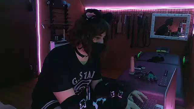 Ginny-the-bdsm-nympho online show from December 14, 2025, 6:12 pm