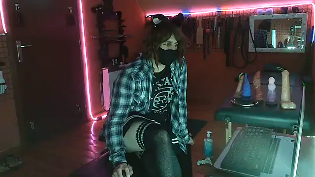 Ginny-the-bdsm-nympho online show from July 30, 2026, 5:12 pm