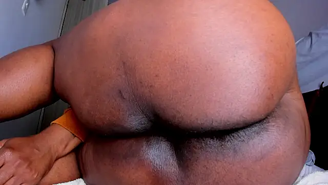 Skarleth69 online show from February 6, 2026, 2:49 am