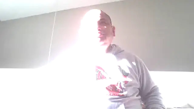 Snapshot of Hammyric786 chatting on January 9, 2026, 9:27 pm Hammyric786 online show from January 9, 2026, 9:27 pm