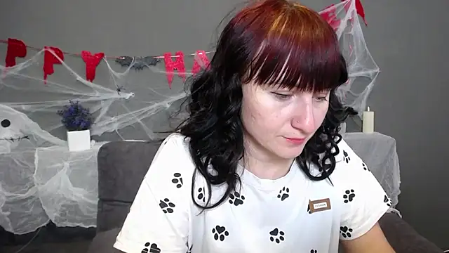 Snapshot of NinaFlawlees chatting on October 16, 2025, 12:06 pm NinaFlawlees online show from October 16, 2025, 12:06 pm