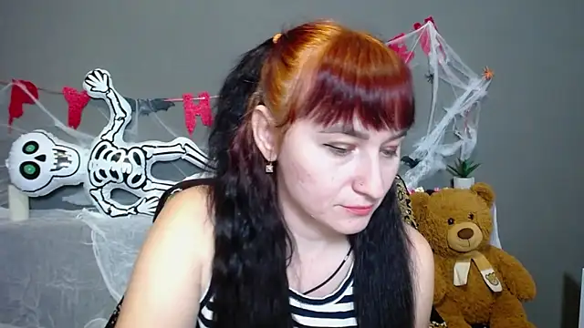 Snapshot of NinaFlawlees chatting on November 1, 2025, 1:13 pm NinaFlawlees online show from November 1, 2025, 1:13 pm