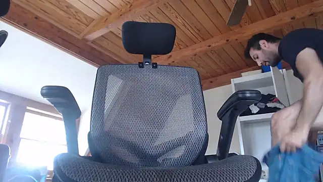 Snapshot of cashmasterzobistone chatting on March 3, 2026, 5:41 pm cashmasterzobistone online show from March 3, 2026, 5:41 pm