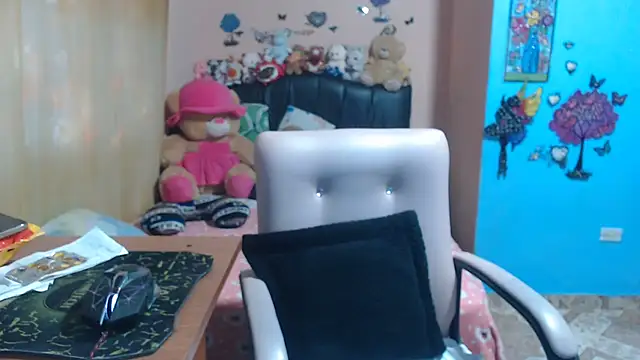 milfeddy  online show from April 4, 2026, 11:51 am