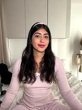 Gaby zahir  online show from September 23, 2025, 10:29 am