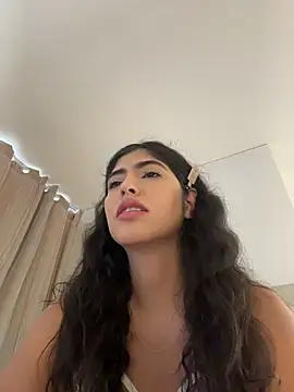 Gaby zahir  online show from October 27, 2025, 11:25 am