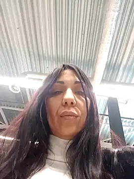 Snapshot of LeticiaWoods chatting on February 2, 2025, 12:13 pm LeticiaWoods online show from February 2, 2025, 12:13 pm