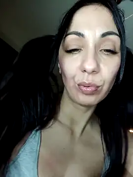 Snapshot of LeticiaWoods chatting on March 5, 2025, 9:26 pm LeticiaWoods online show from March 5, 2025, 9:26 pm