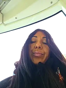 Snapshot of LeticiaWoods chatting on September 30, 2025, 9:25 am LeticiaWoods online show from September 30, 2025, 9:25 am