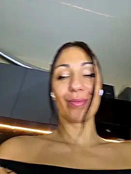 LeticiaWoods online show from December 2, 2025, 9:14 am