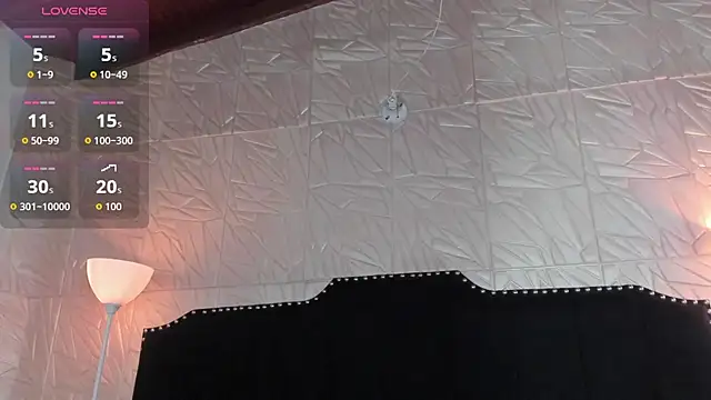 Snapshot of JennyRouse01 chatting on October 11, 2025, 11:20 am JennyRouse01 online show from October 11, 2025, 11:20 am