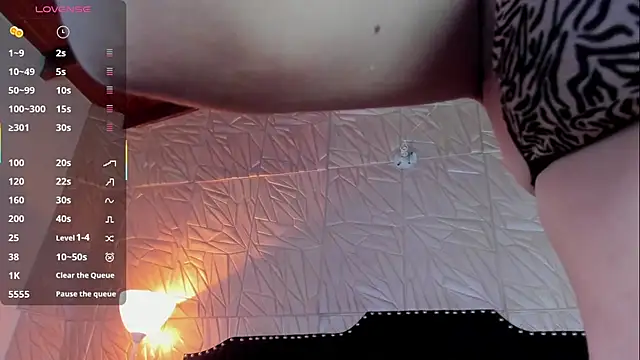 Snapshot of JennyRouse01 chatting on November 28, 2025, 11:24 am JennyRouse01 online show from November 28, 2025, 11:24 am