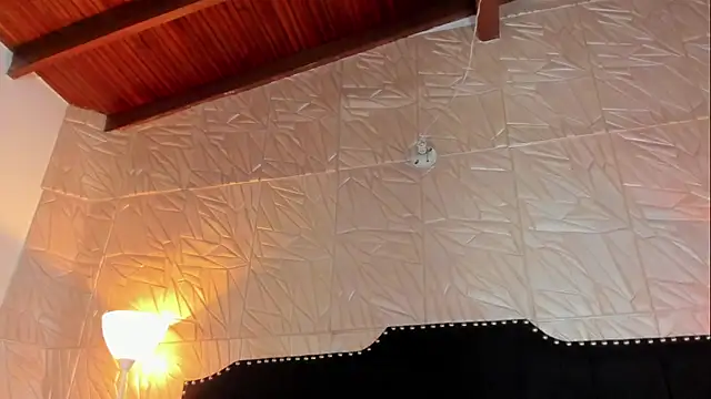 Snapshot of JennyRouse01 chatting on January 15, 2026, 11:04 am JennyRouse01 online show from January 15, 2026, 11:04 am