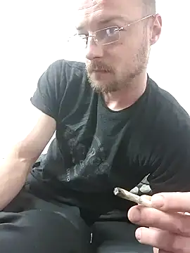 kgltintan online show from March 15, 2025, 11:39 pm