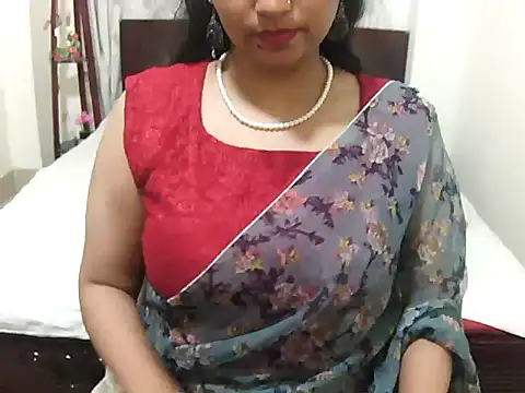 cutebengaligirl online show from June 21, 2026, 8:44 pm