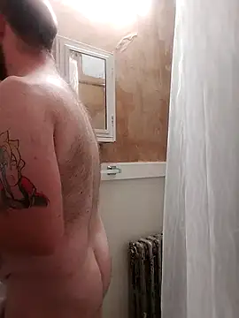 Snapshot of TaylorBlaze chatting on October 2, 2025, 8:21 am TaylorBlaze online show from October 2, 2025, 8:21 am