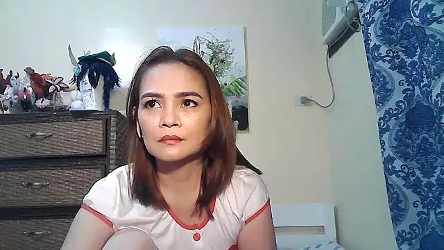 Snapshot of Kisses-13 chatting on October 1, 2025, 2:45 pm Kisses-13 online show from October 1, 2025, 2:45 pm