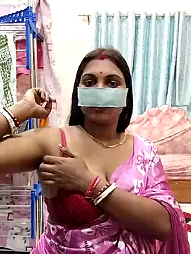 Snapshot of Queen_Dolly chatting on December 7, 2024, 6:15 pm Queen Dolly online show from December 7, 2024, 6:15 pm