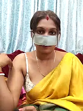 Snapshot of Queen_Dolly chatting on January 3, 2025, 5:53 pm Queen Dolly online show from January 3, 2025, 5:53 pm