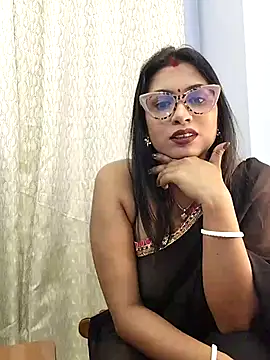 Snapshot of Queen_Dolly chatting on October 24, 2025, 5:53 pm Queen Dolly online show from October 24, 2025, 5:53 pm