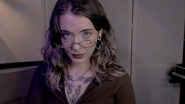 Snapshot of risha_laas chatting on December 5, 2024, 4:01 pm risha laas online show from December 5, 2024, 4:01 pm