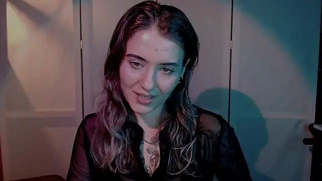 Snapshot of risha_laas chatting on December 18, 2024, 5:31 pm risha laas online show from December 18, 2024, 5:31 pm