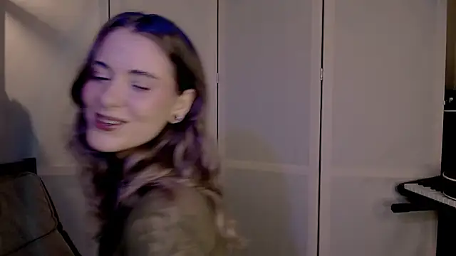 Snapshot of risha_laas chatting on January 22, 2025, 7:03 pm risha laas online show from January 22, 2025, 7:03 pm