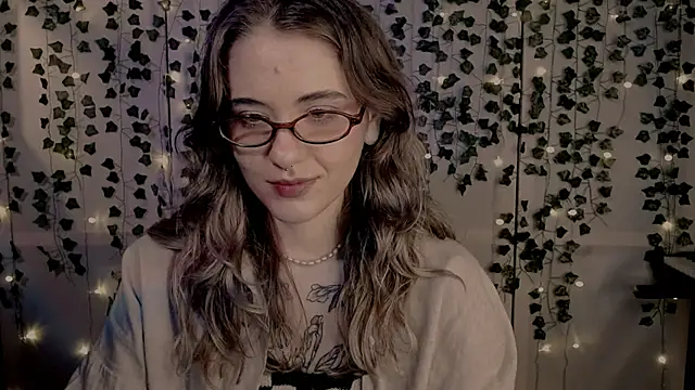 Snapshot of risha_laas chatting on February 8, 2025, 7:59 pm risha laas online show from February 8, 2025, 7:59 pm