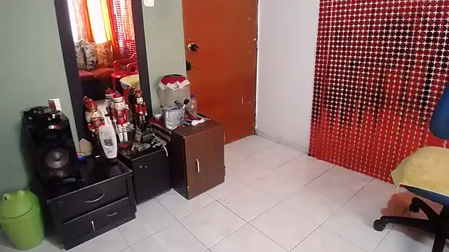 Sweett Anya online show from March 13, 2026, 7:53 pm