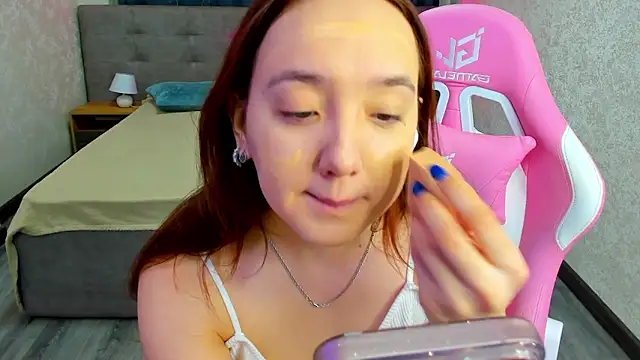 Fera1 Berry online show from February 6, 2025, 12:33 am