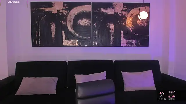 EveBensonX online show from February 17, 2026, 7:53 pm