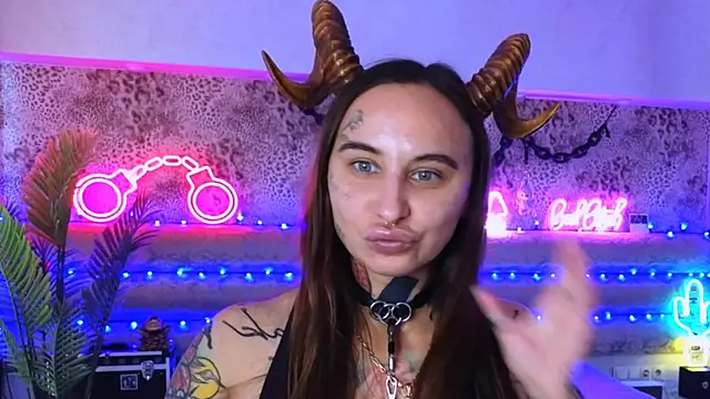 Snapshot of Cool_Freak_ chatting on September 28, 2025, 10:31 am Cool Freak online show from September 28, 2025, 10:31 am