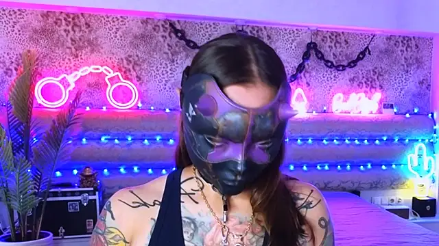 Snapshot of Cool_Freak_ chatting on October 6, 2025, 10:34 am Cool Freak online show from October 6, 2025, 10:34 am