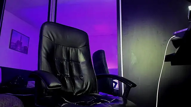 Snapshot of MichaelMasterss chatting on February 24, 2025, 9:52 pm MichaelMasterss online show from February 24, 2025, 9:52 pm