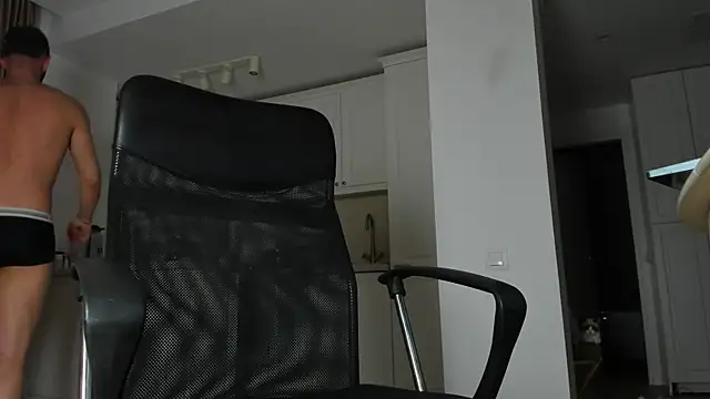 MichaelMasterss online show from July 16, 2026, 7:20 pm