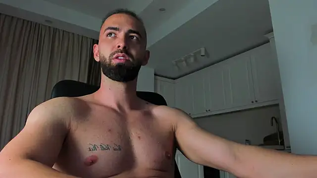 MichaelMasterss online show from August 3, 2026, 8:01 pm