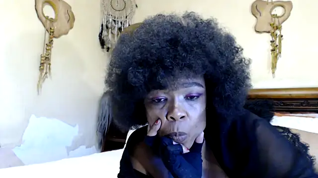 Snapshot of Gucci_Bx chatting on March 10, 2026, 11:26 am Gucci Bx online show from March 10, 2026, 11:26 am