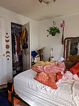 Snapshot of mossy_kiss chatting on November 5, 2025, 6:41 pm mossy kiss online show from November 5, 2025, 6:41 pm