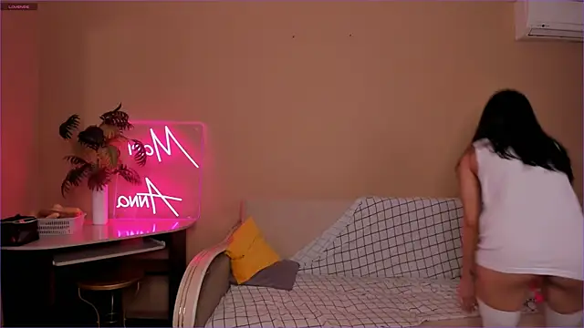 Mari   Anna online show from March 21, 2025, 9:34 am