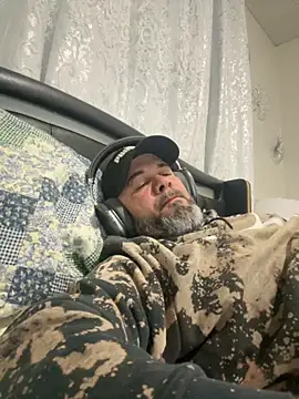 Cristian-Brayan online show from November 6, 2025, 11:22 am