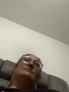 Snapshot of gabiTetas chatting on January 10, 2025, 11:33 am gabiTetas online show from January 10, 2025, 11:33 am