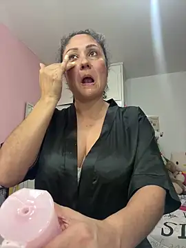 Snapshot of gabiTetas chatting on September 26, 2025, 8:02 pm gabiTetas online show from September 26, 2025, 8:02 pm