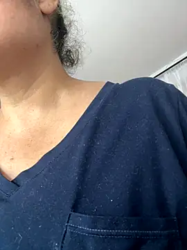 Snapshot of gabiTetas chatting on October 26, 2025, 7:31 pm gabiTetas online show from October 26, 2025, 7:31 pm