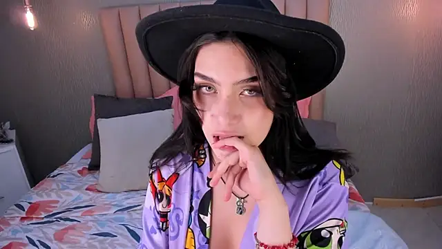 Snapshot of Alexa_Thaylor_ chatting on January 21, 2025, 8:21 pm Alexa Thaylor online show from January 21, 2025, 8:21 pm