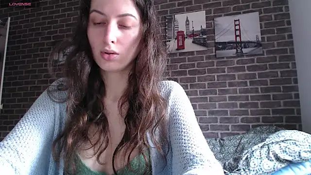  Hot Lady  online show from January 4, 2025, 3:07 pm