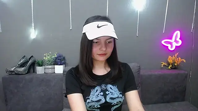 JasmineAsha online show from February 21, 2026, 8:43 pm