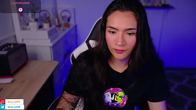 ImLui lu online show from November 22, 2025, 12:42 am