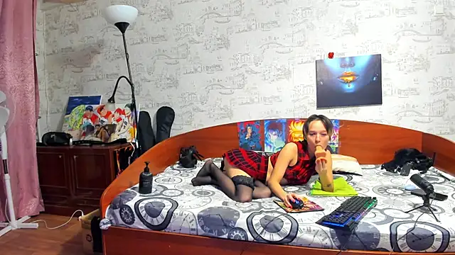 KagamiTayga online show from December 17, 2025, 2:39 am